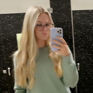 Meet your Posher, Lexie